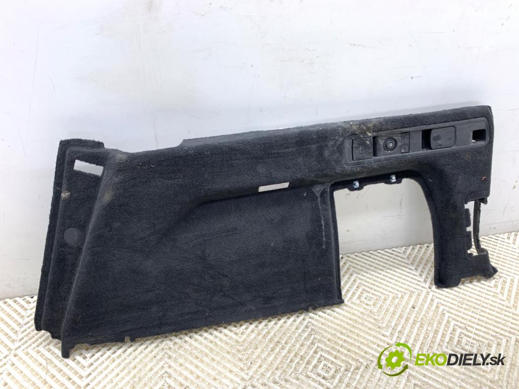 BMW G05 SUV 2020 195 kW xDrive 30 d 2993 čalúnenie kufra pravy 5A0B6B8