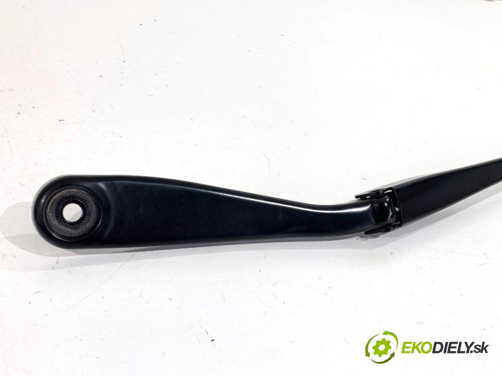 BMW G05 SUV 2020 195 kW xDrive 30 d 2993 Rameno stierače ľavy predný 7434846