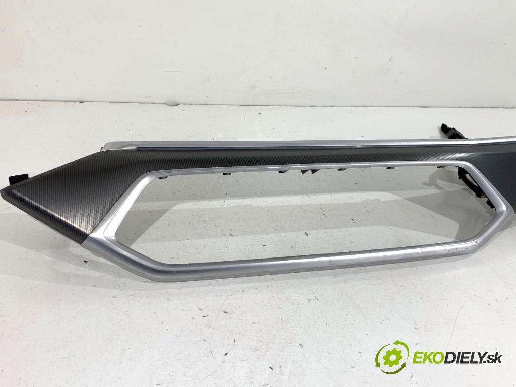 BMW G05 SUV 2020 195 kW xDrive 30 d 2993 lišty kryt 9399924 (Lišta)