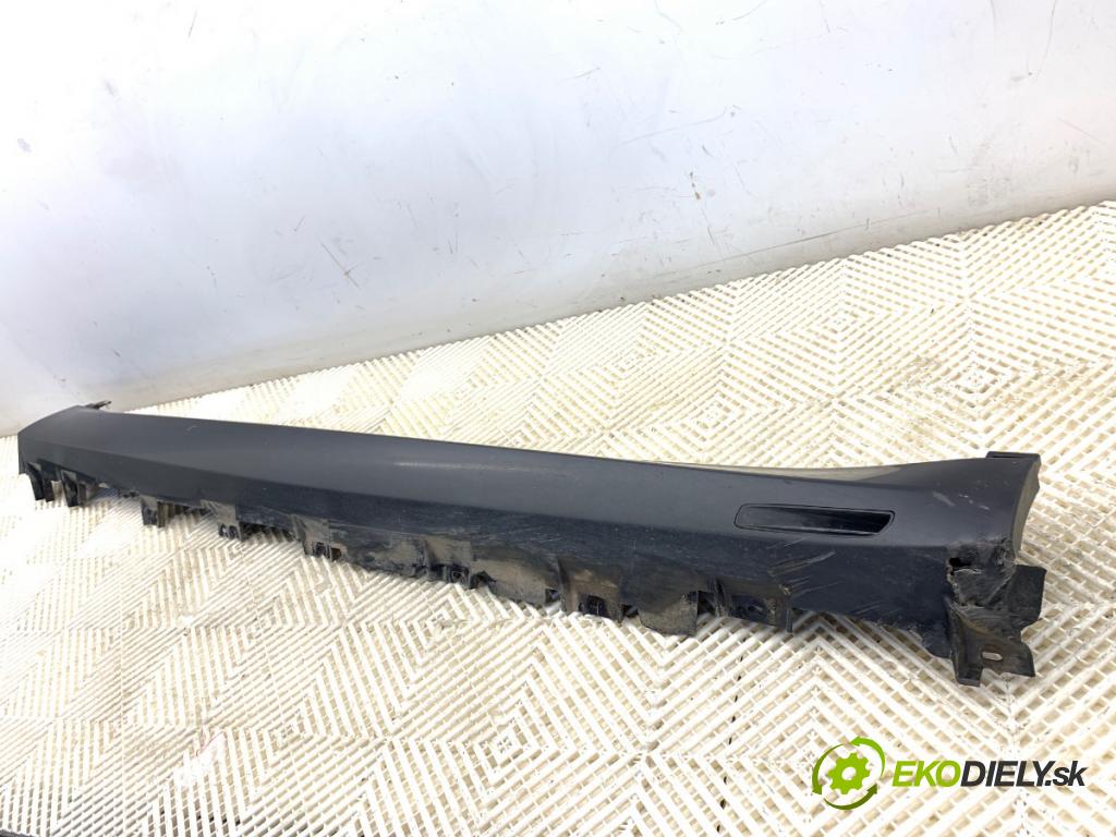 BMW G05 SUV 2020 195 kW xDrive 30 d 2993 Lišta prahová pravy M-Paket