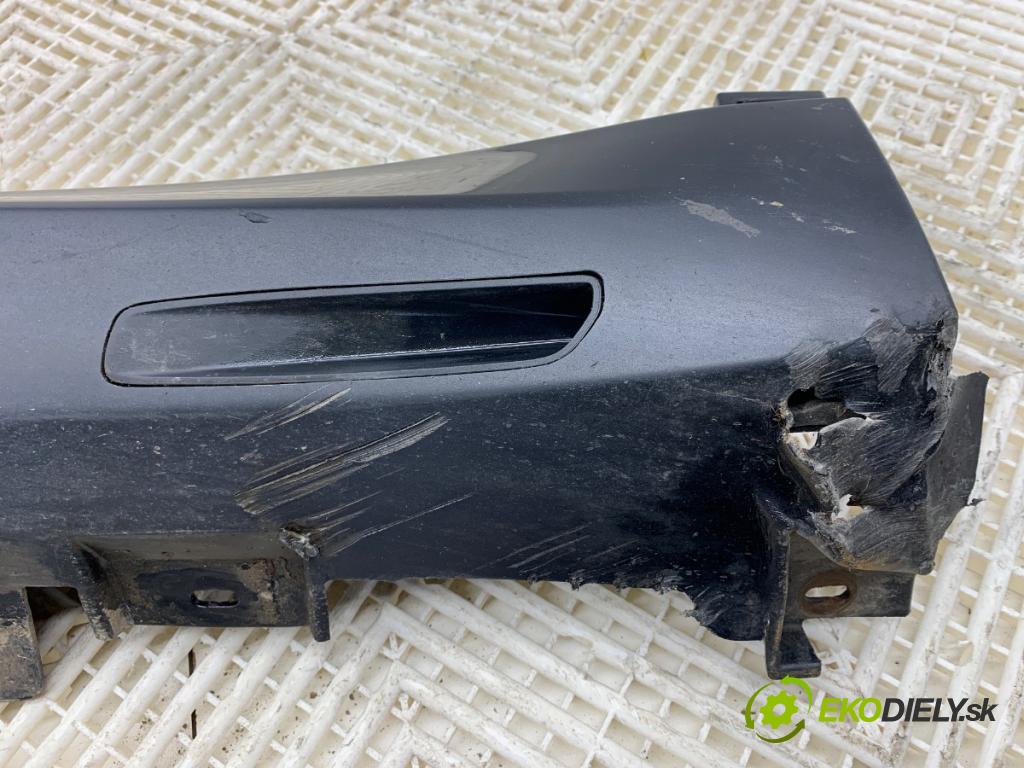 BMW G05 SUV 2020 195 kW xDrive 30 d 2993 Lišta prahová pravy M-Paket