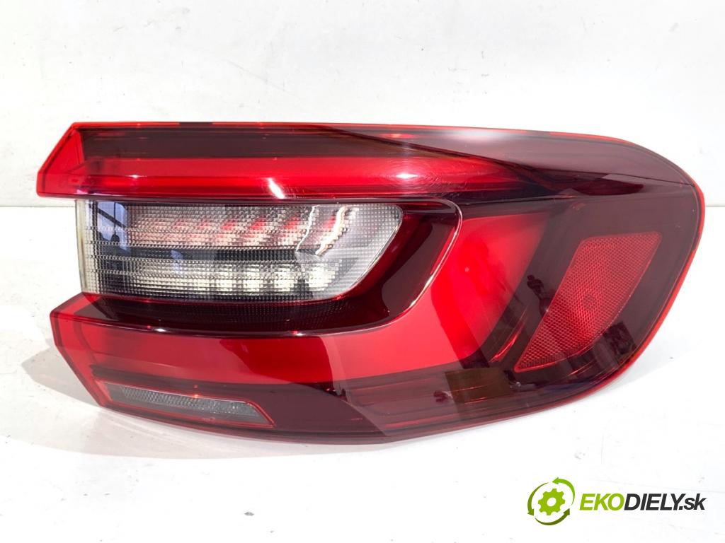 BMW G05 SUV 2020 195 kW xDrive 30 d 2993 světlo pravý zadní část 2SK2418