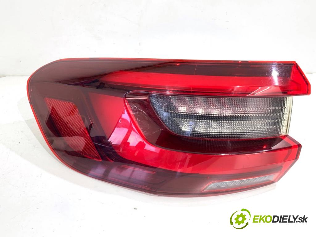 BMW G05 SUV 2020 195 kW xDrive 30 d 2993 světlo levý zadní část 2SK2418