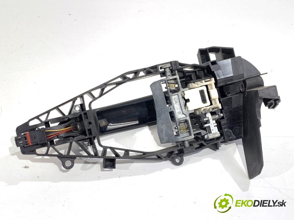 BMW G05 SUV 2020 195 kW xDrive 30 d 2993 klika vnejší pravý přední část 9881776