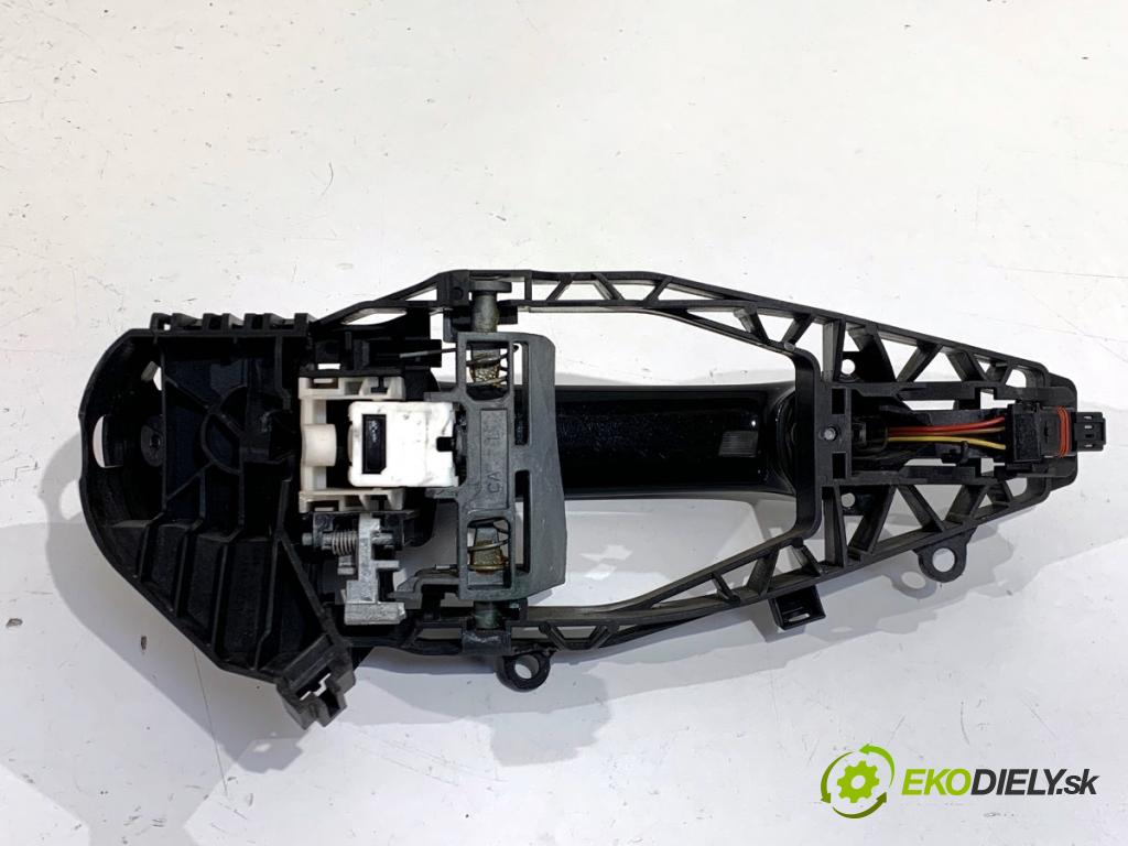 BMW G05 SUV 2020 195 kW xDrive 30 d 2993 Kľučka vonkajšia ľavy zad