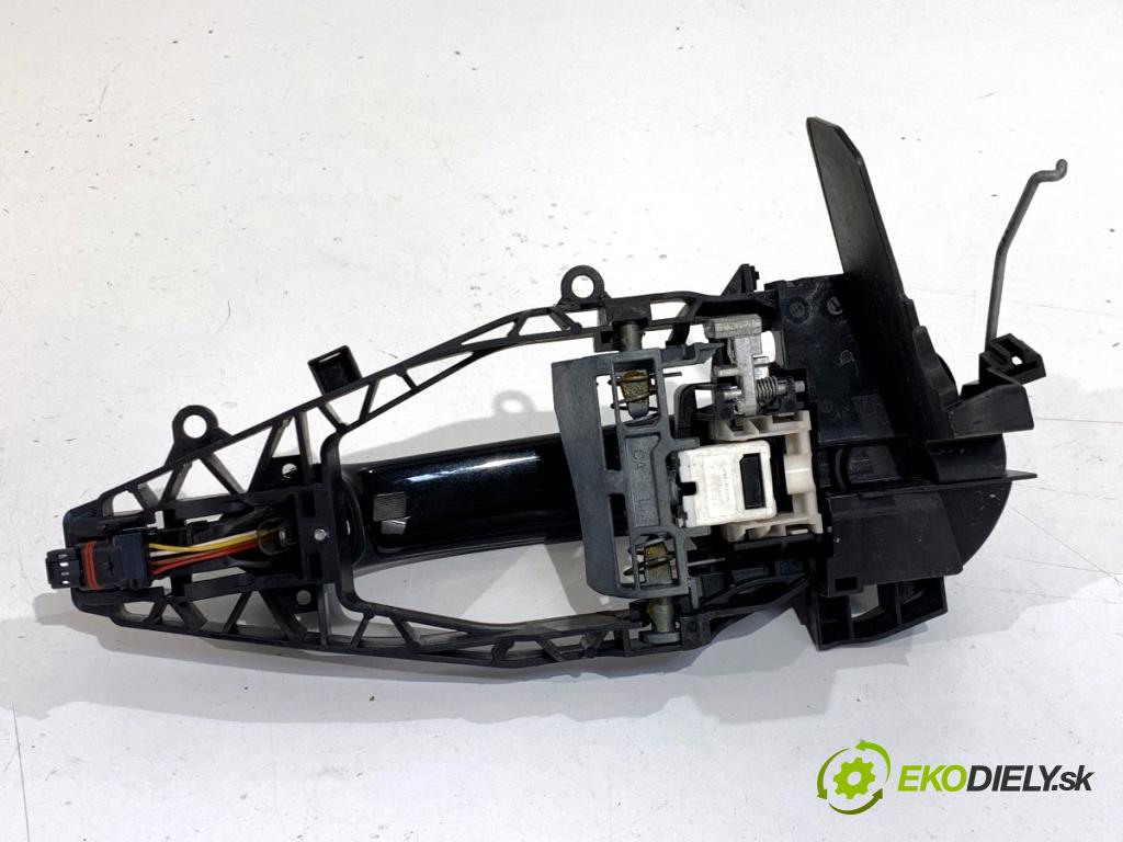 BMW G05 SUV 2020 195 kW xDrive 30 d 2993 Kľučka vonkajšia ľavy predný 9881775