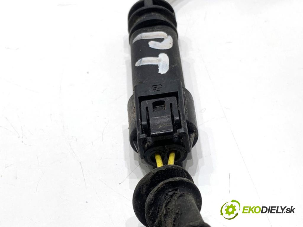 BMW G05 SUV 2020 195 kW xDrive 30 d 2993 Snímač ABS pravy zad 0265007384