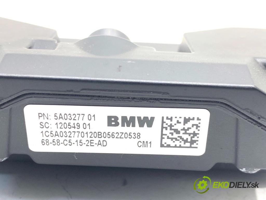 BMW G05 SUV 2020 195 kW xDrive 30 d 2993 KAMERA okna PŘEDNÍ 5A03277