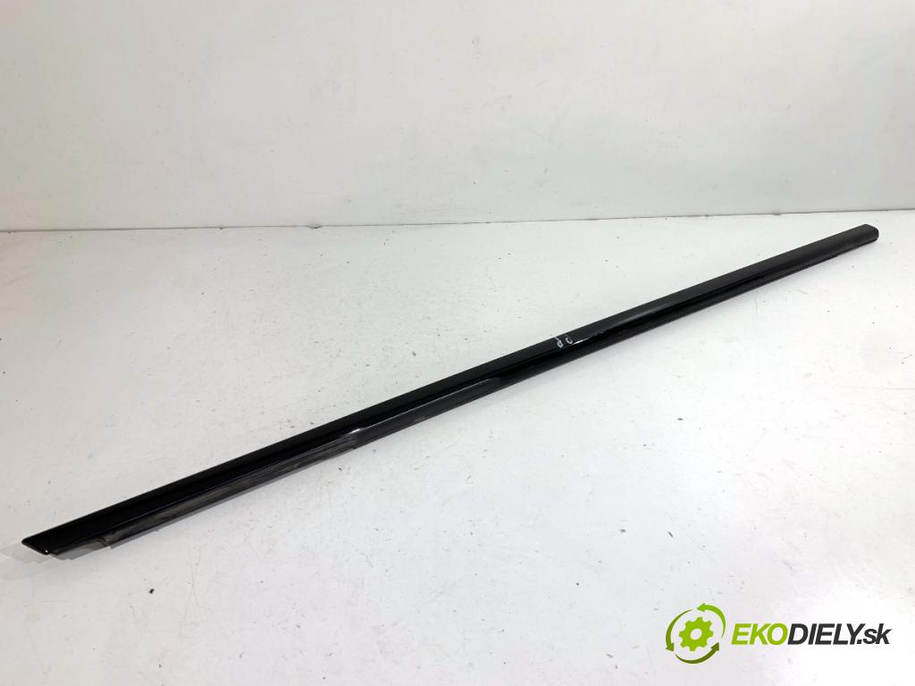 BMW G05 SUV 2020 195 kW xDrive 30 d 2993 Lišta Sbírání: predný pravy 