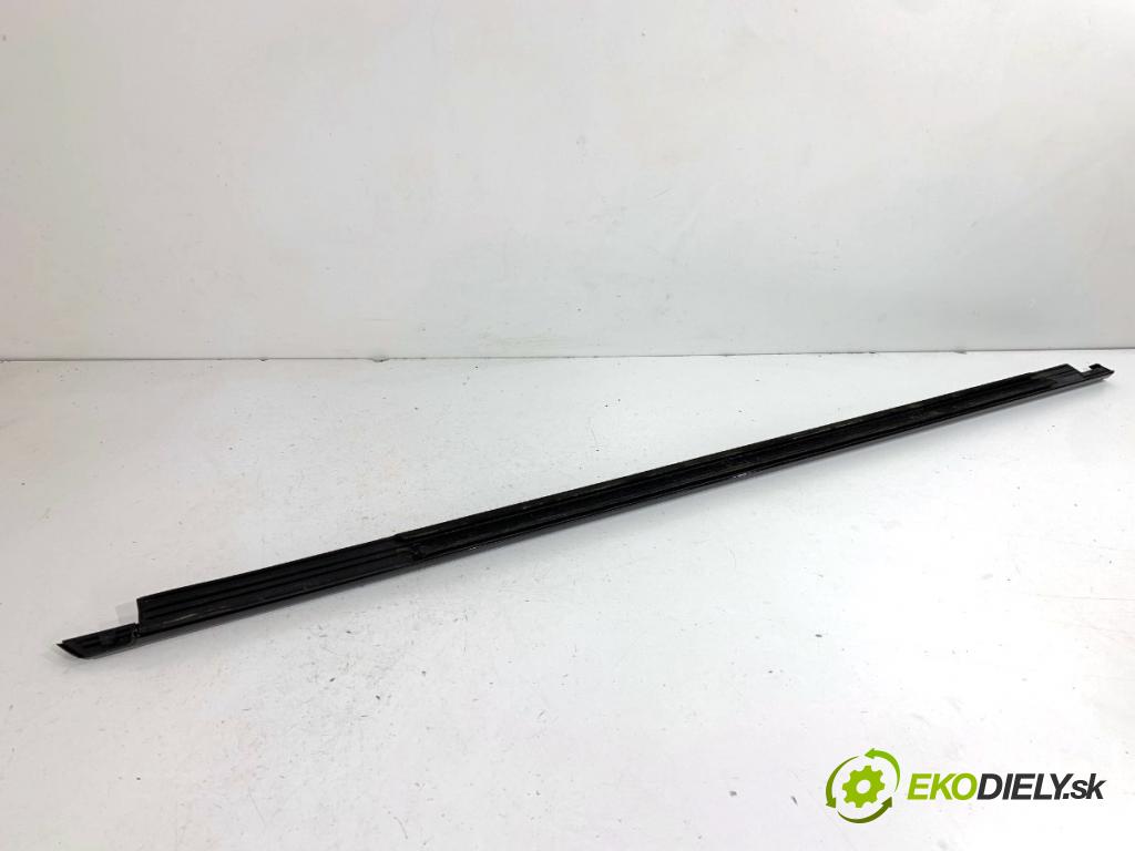 BMW G05 SUV 2020 195 kW xDrive 30 d 2993 Lišta Sbírání: predný ľavy