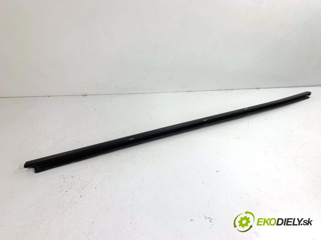 BMW G05 SUV 2020 195 kW xDrive 30 d 2993 Lišta Sbírání: zad ľavy