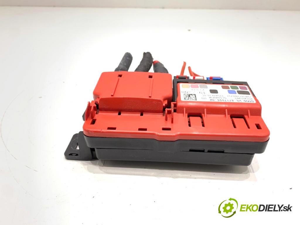 BMW G05 SUV 2020 195 kW xDrive 30 d 2993 rozdělovač PRĄDU 8717955 (Rozdělovač)