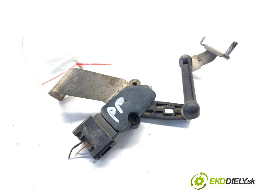 BMW G05 SUV 2020 195 kW xDrive 30 d 2993 Snímač XENON pravy predný 6870200