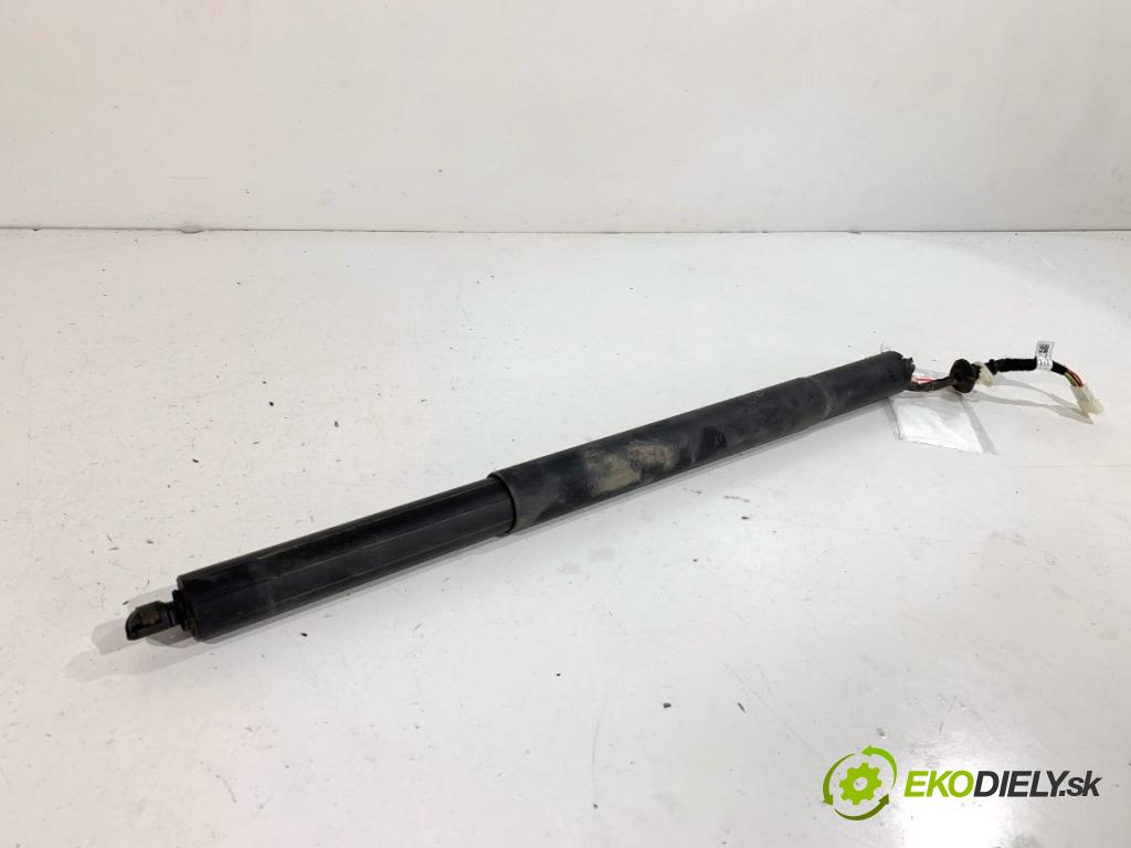 BMW G05 SUV 2020 195 kW xDrive 30 d 2993 Teleskop Teleskop dverí ľavy 9482800