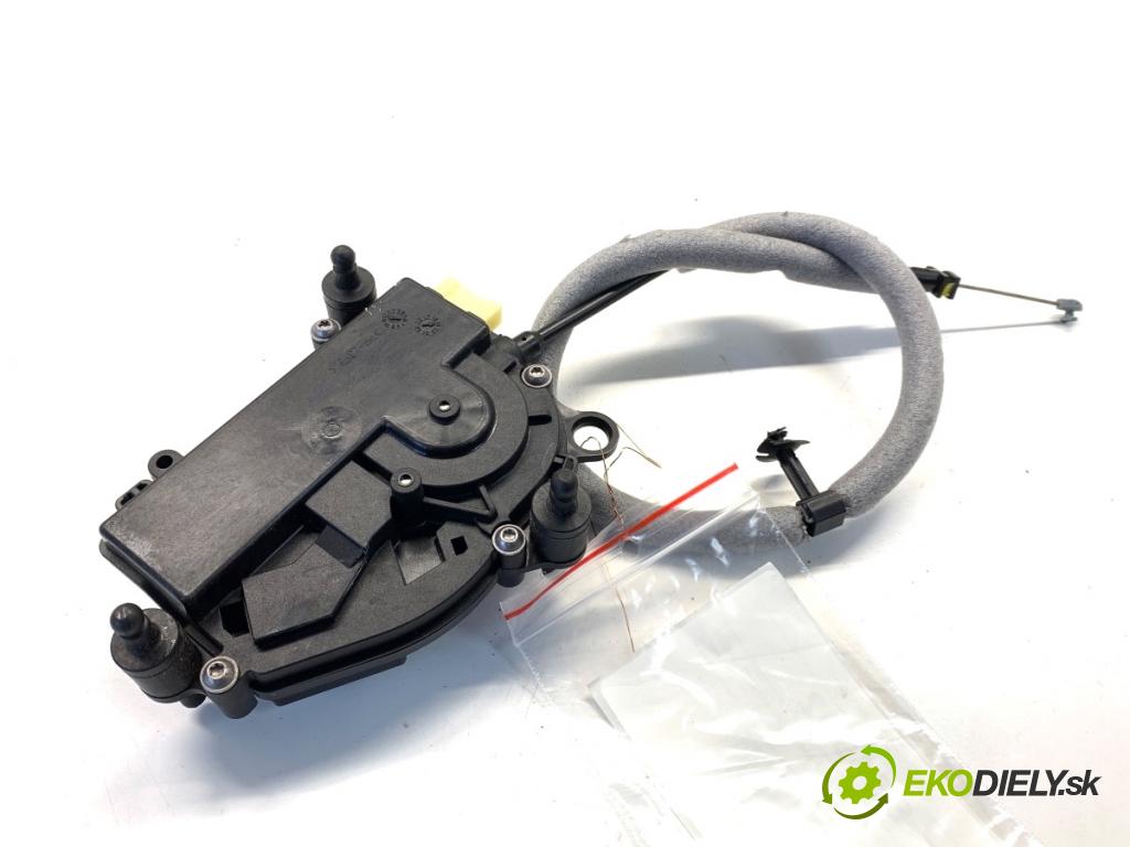 BMW G05 SUV 2020 195 kW xDrive 30 d 2993 VLAK: dveří zadní část 9482992