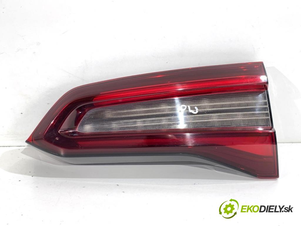 BMW G05 SUV 2020 195 kW xDrive 30 d 2993 Svetlo zad pravá vnútorná 2SK2418 (Kľučka dverí ostatné)