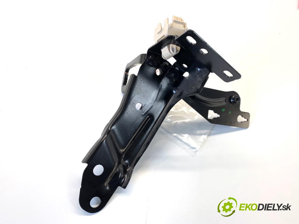 BMW G05 SUV 2020 195 kW xDrive 30 d 2993 Držiak Uchytenie POKLADNE: pravé 7449452