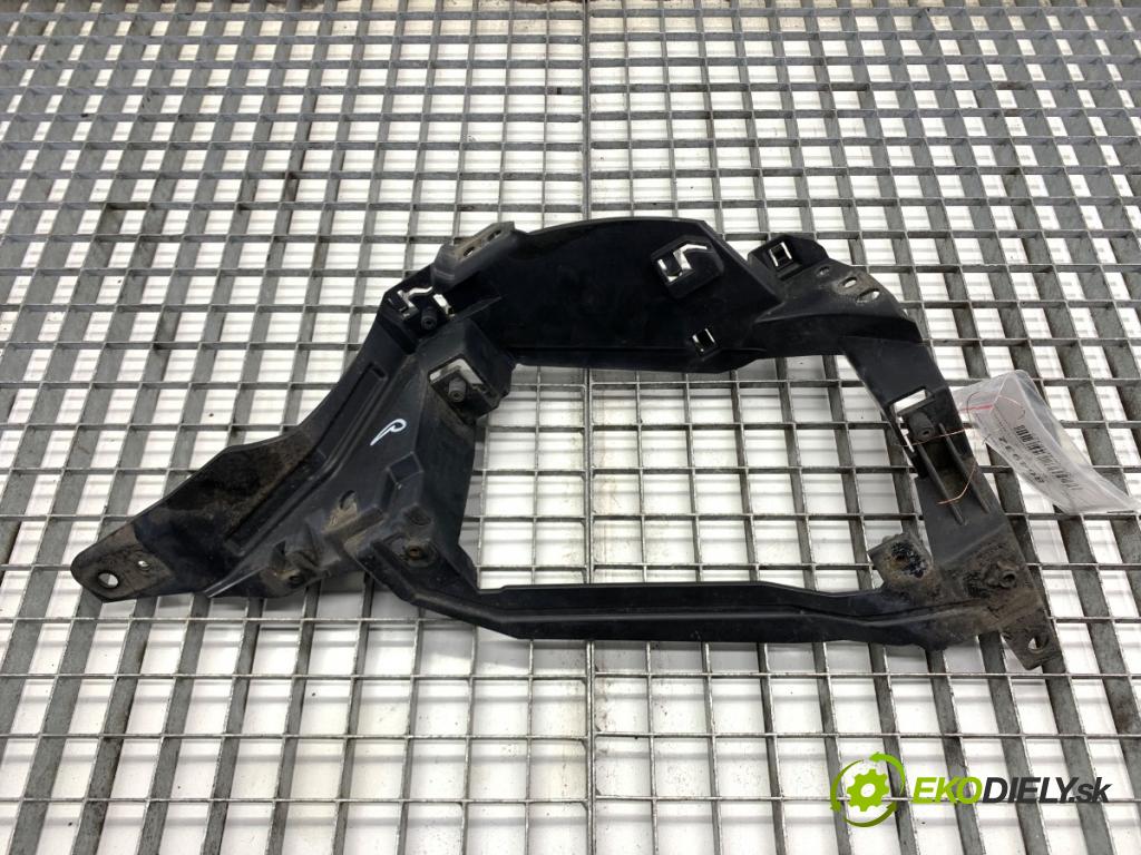 BMW G05 SUV 2020 195 kW xDrive 30 d 2993 Úchyt Uchytenie VÝFUK: pravé M-Paket 8074188