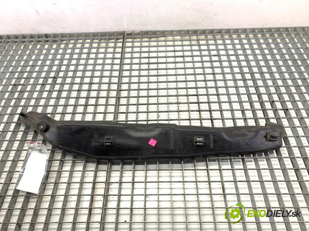 BMW G05 SUV 2020 195 kW xDrive 30 d 2993 Odhlučnenie tesnenie blatníka predný pravá 7214654