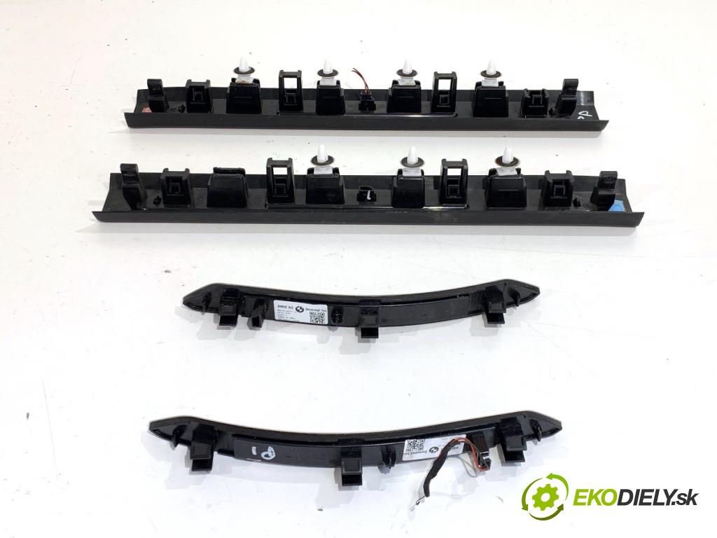 BMW G05 SUV 2020 195 kW xDrive 30 d 2993 lišty gumy pedálu PROGOWE M-Paket osvetlené 7434239 8072217