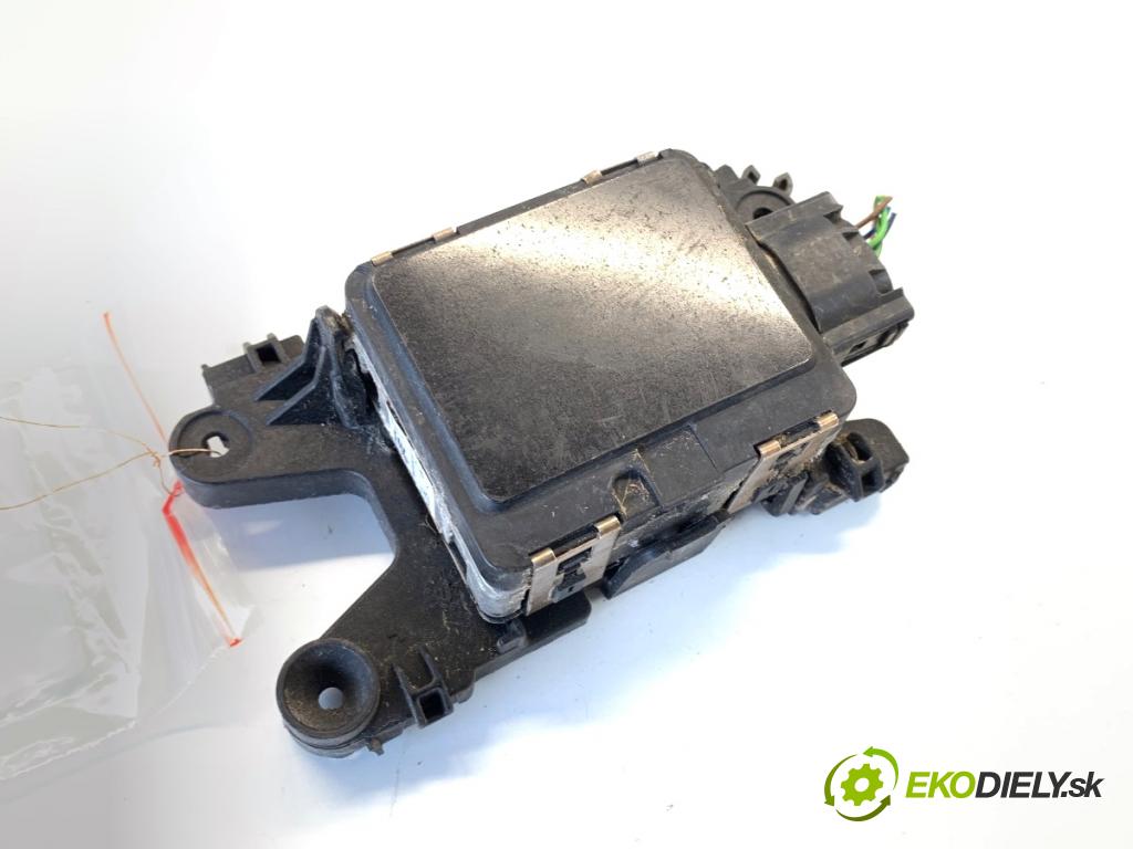 BMW G05 SUV 2020 195 kW xDrive 30 d 2993 RADAR: DISTRONIC 6899183