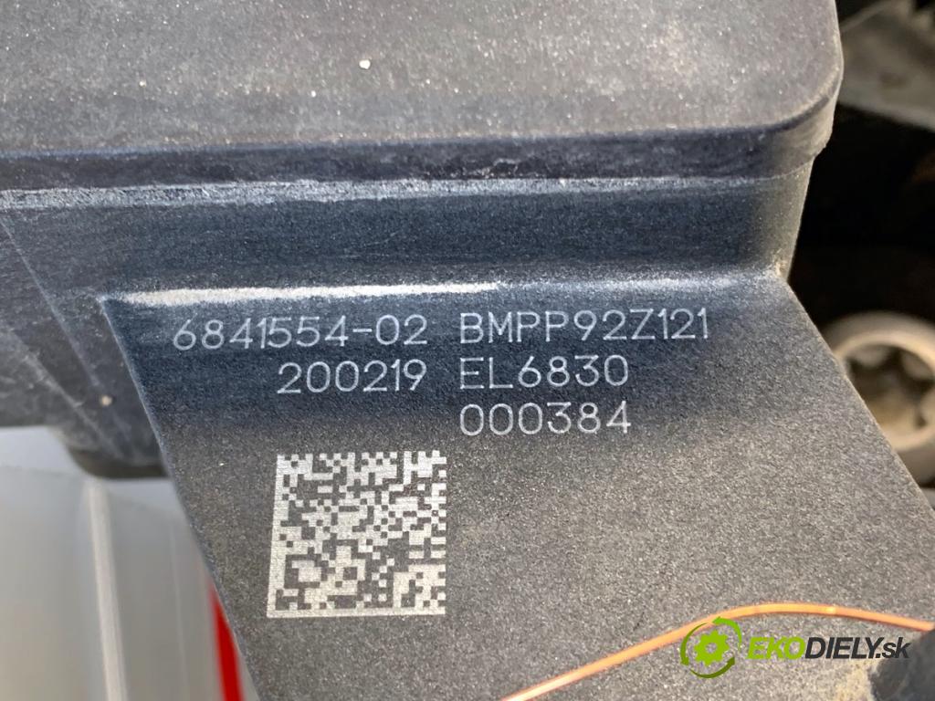 BMW G05 SUV 2020 195 kW xDrive 30 d 2993 Modul Rozdeľovač PRĄDU 6841554