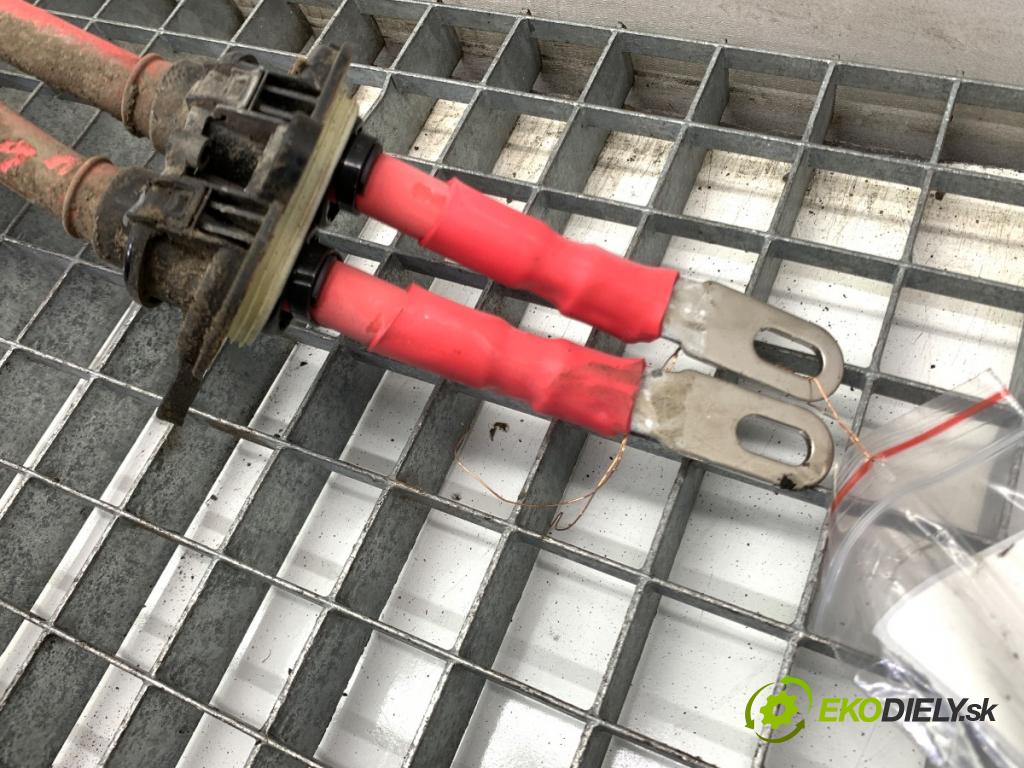 BMW G05 SUV 2020 195 kW xDrive 30 d 2993 Káblovačka Rúrka akumulátora PLUS: 8797694