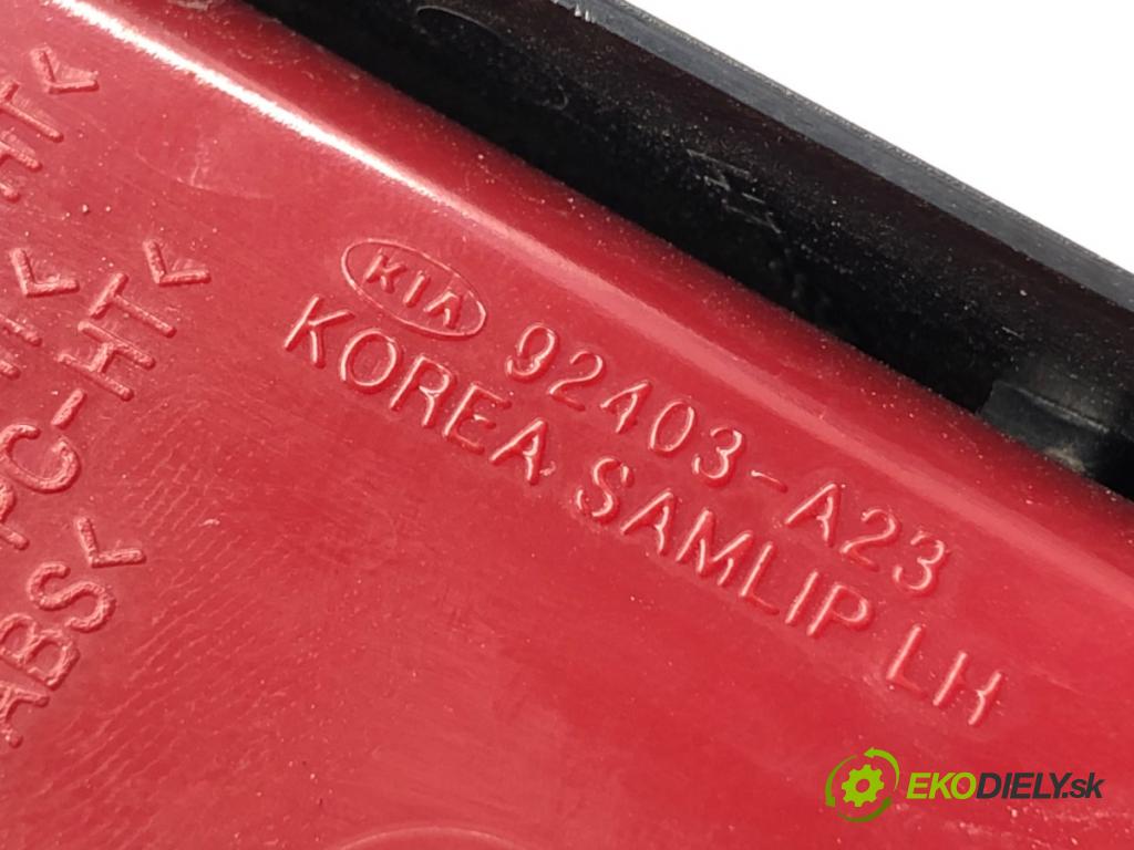 KIA CEED Kombi 2016 100 kW 1.6 CRDi 136 1582 Svetlo zad ľavá strana vnútorná 92403-A23 (Kľučka dverí ostatné)