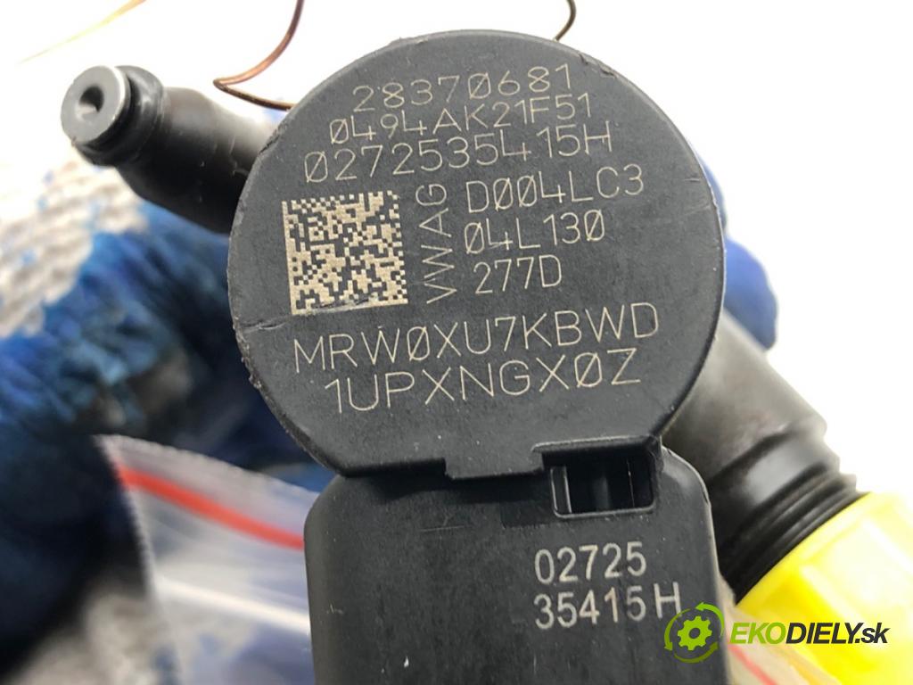 VW GOLF VII Kombi 2016 81 kW 1.6 TDI 1598 vstřikovač 04L130277D (Vstřikovač paliva)