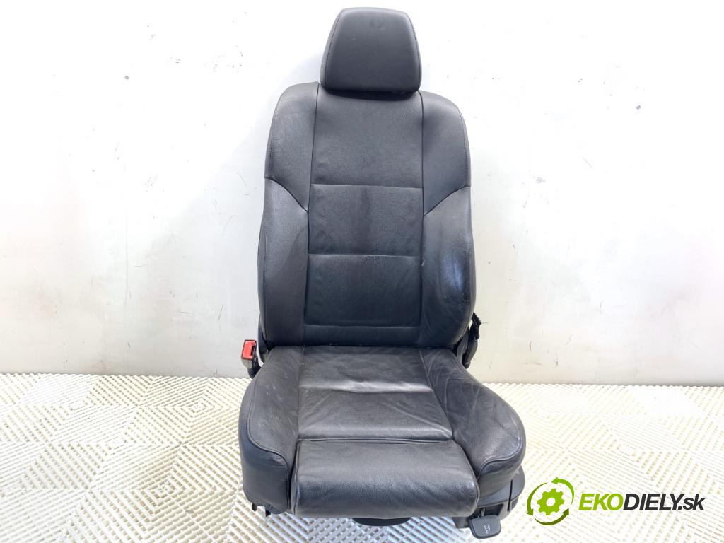BMW E61 Kombi 2006 110 kW 520 d 1995 Sedadlo ľavy predný 