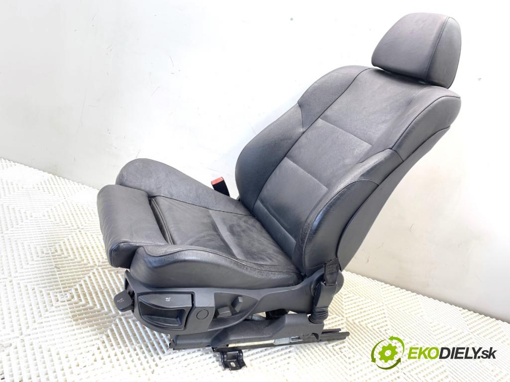 BMW E61 Kombi 2006 110 kW 520 d 1995 Sedadlo ľavy predný