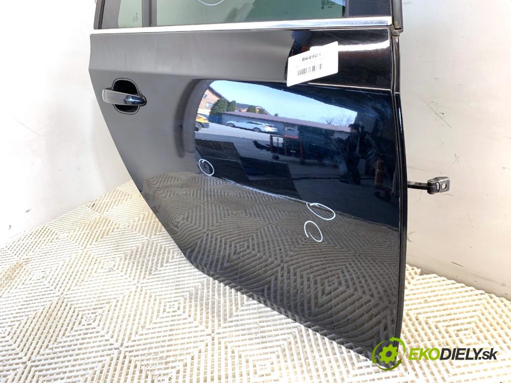 BMW E61 Kombi 2006 110 kW 520 d 1995 dveře pravý zadní část 668