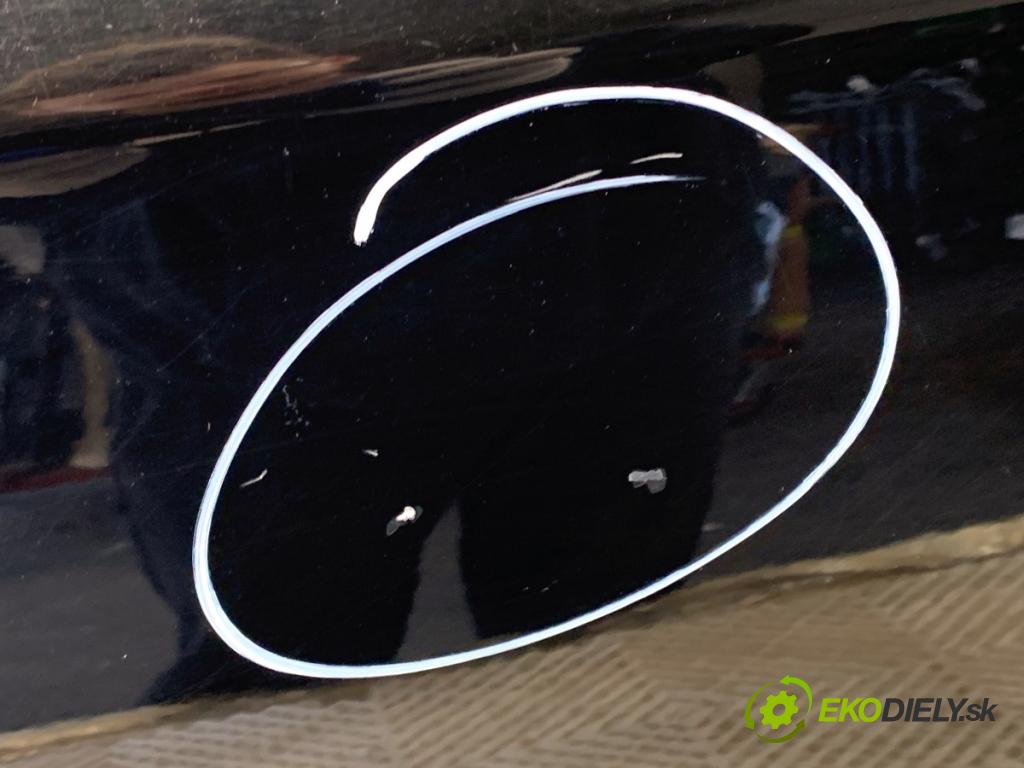 BMW E61 Kombi 2006 110 kW 520 d 1995 Dvere ľavy predný 668