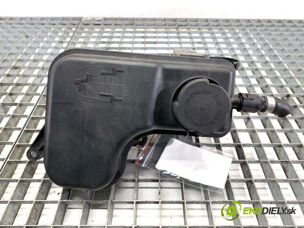 BMW E61 Kombi 2006 120 kW 520 d 1995 nádržka vyrovnávací kapaliny chadicího 7800293
