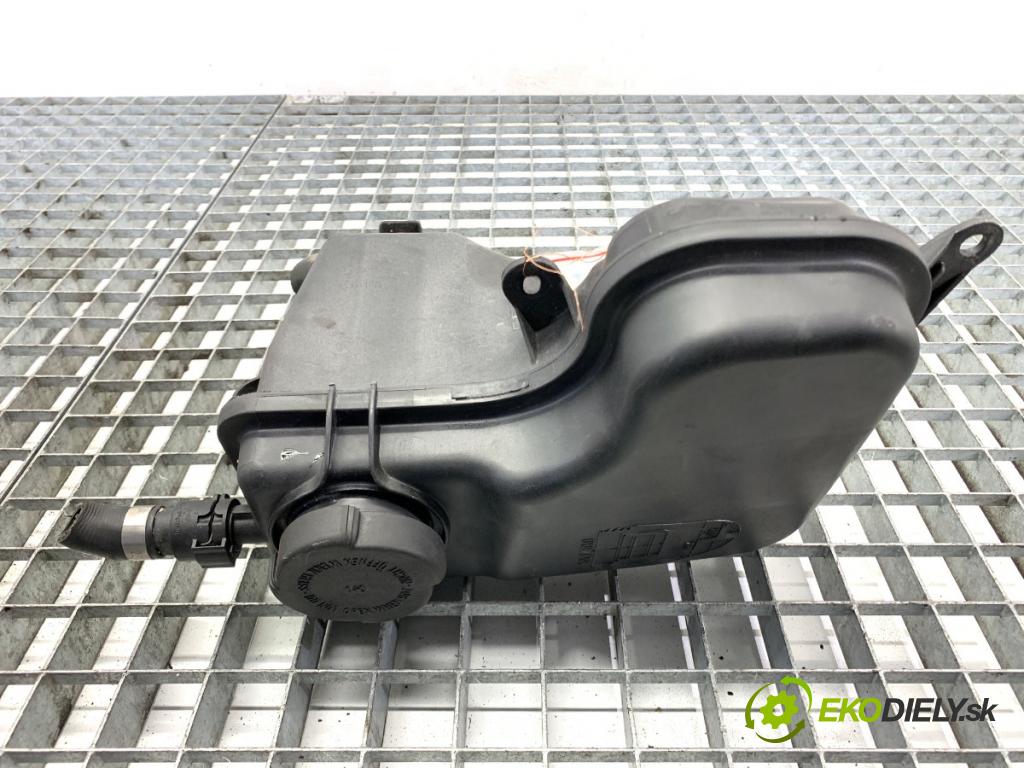 BMW E61 Kombi 2006 120 kW 520 d 1995 nádržka vyrovnávací kapaliny chadicího 7800293