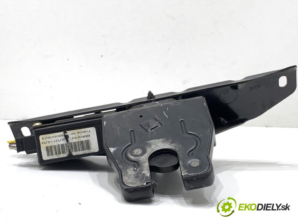 BMW E61 Kombi 2006 120 kW 520 d 1995 zámok dverí zad 7071594