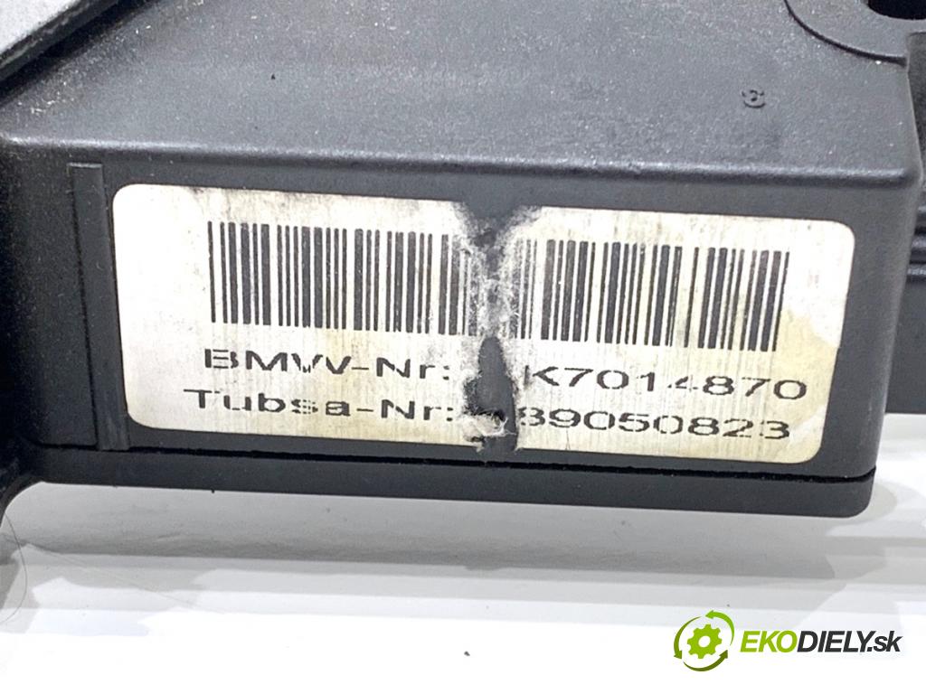 BMW E61 Kombi 2006 120 kW 520 d 1995 zámok dverí zad 7071594