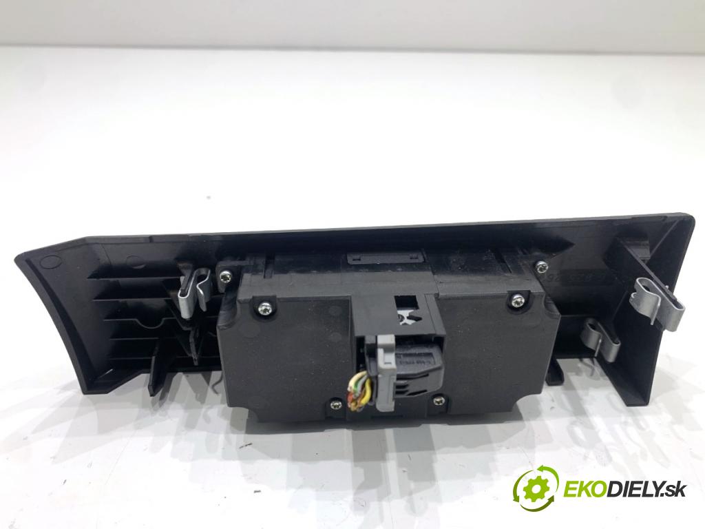 BMW E61 Kombi 2006 120 kW 520 d 1995 Spínač svetiel 6953741