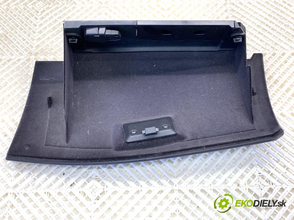 BMW E61 Kombi 2006 120 kW 520 d 1995 Priehradka, kastlík spolujazdca 7063515 (Priehradka (kastlík))