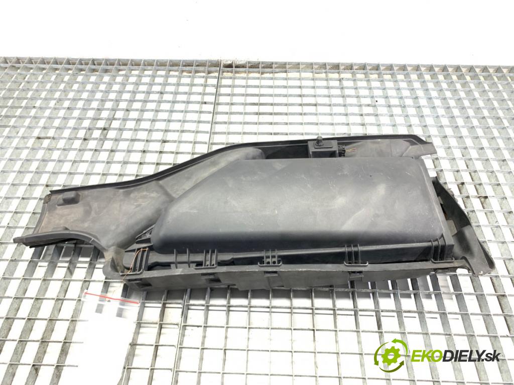 BMW E61 Kombi 2006 120 kW 520 d 1995 obal filtra Kabina: 