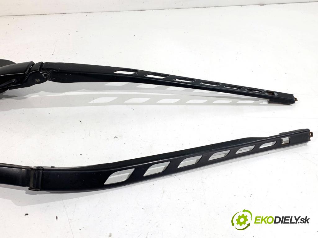 BMW E61 Kombi 2006 120 kW 520 d 1995 Rameno stierače predný 7035103