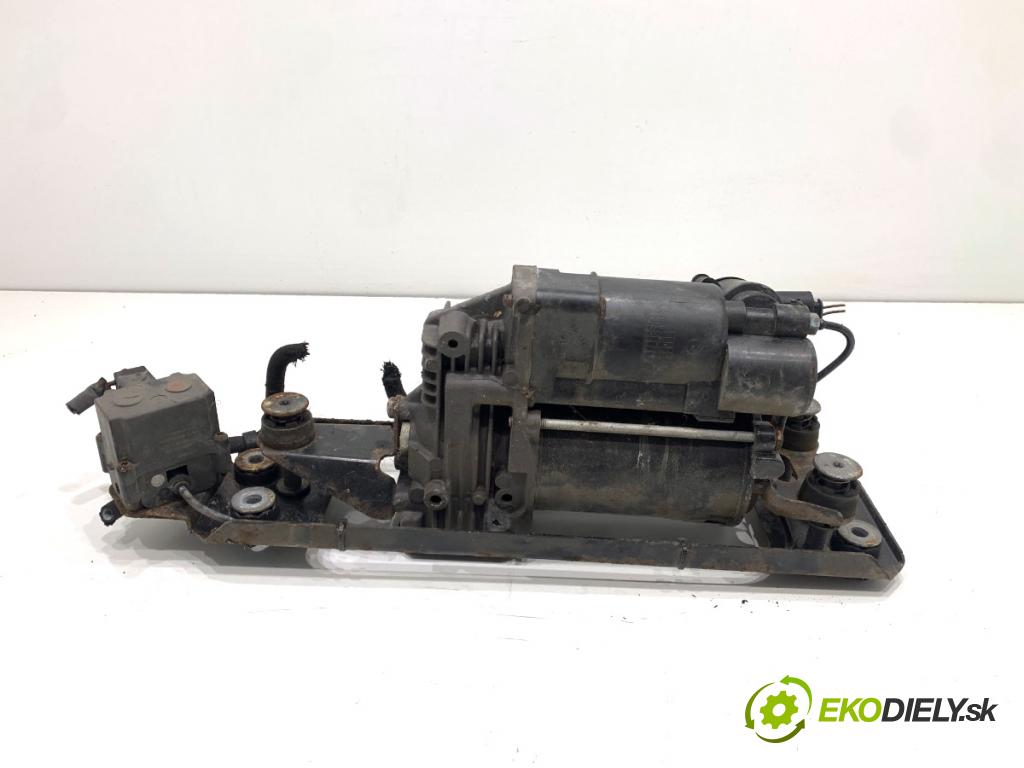 BMW E61 Kombi 2006 120 kW 520 d 1995 pumpa nápravy 6777827