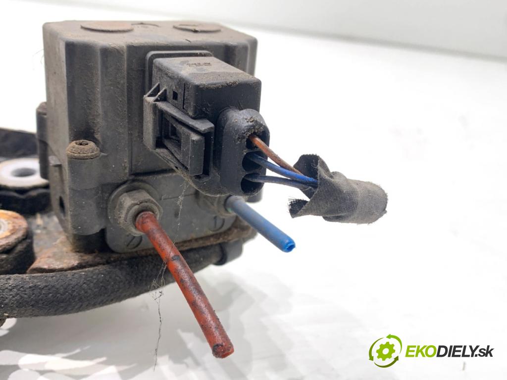 BMW E61 Kombi 2006 120 kW 520 d 1995 Pumpa nápravy 6777827