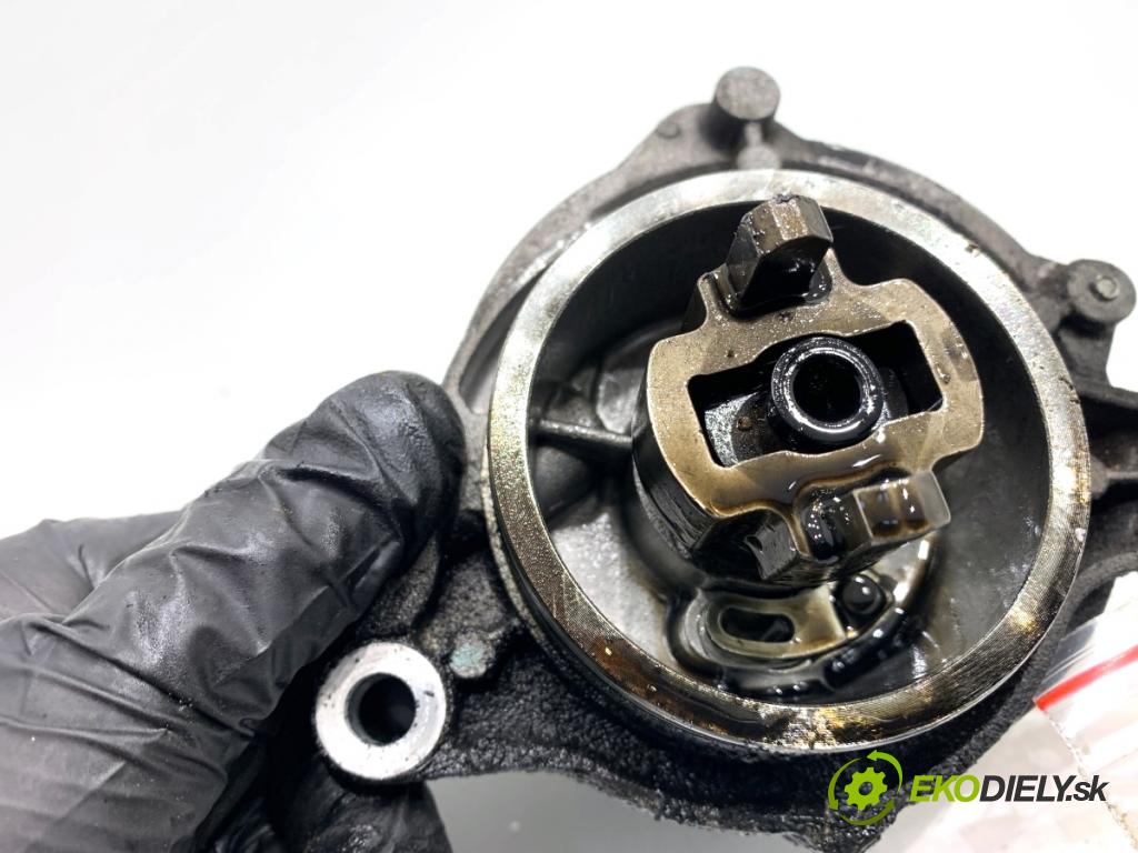 BMW E61 Kombi 2006 120 kW 520 d 1995 Pumpa vákuová 7791232