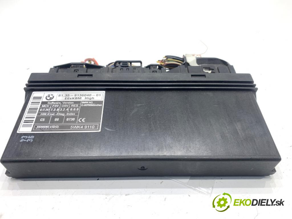 BMW E61 Kombi 2006 120 kW 520 d 1995 modul komfortu 9136040 (Komfortní modul)