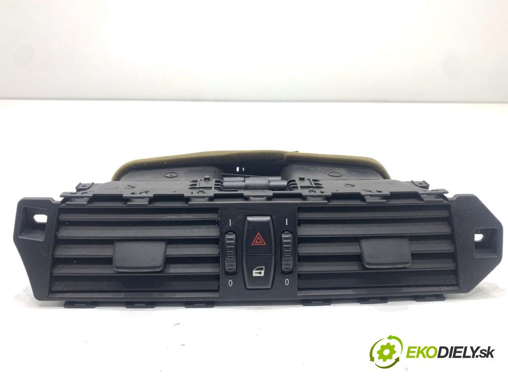 BMW E61 Kombi 2006 120 kW 520 d 1995 Mriežky kúrenia predný 6910734