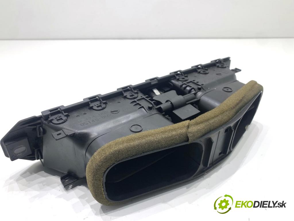 BMW E61 Kombi 2006 120 kW 520 d 1995 Mriežky kúrenia predný 6910734