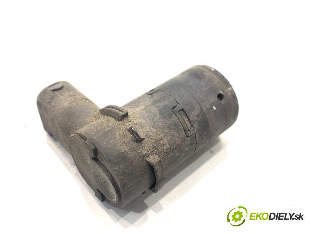 BMW E61 Kombi 2006 120 kW 520 d 1995 Snímač PDC 6989091