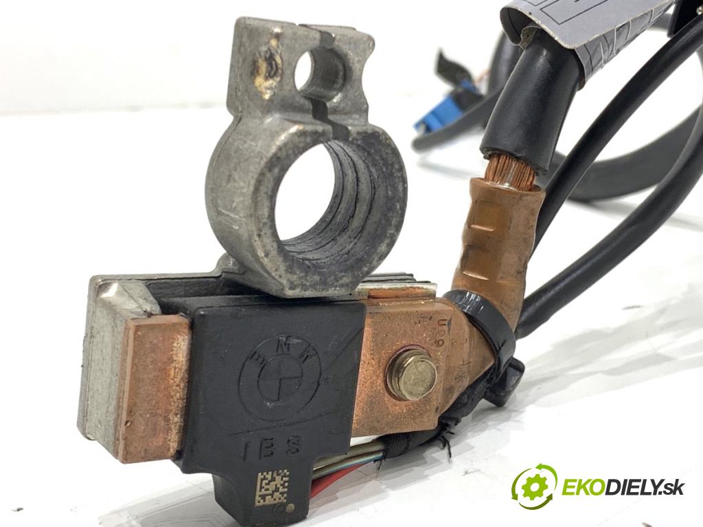 BMW E61 Kombi 2006 120 kW 520 d 1995 svorka MINUS: 6970681