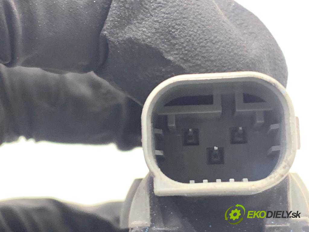 BMW E61 Kombi 2006 120 kW 520 d 1995 Snímač PDC 6989092